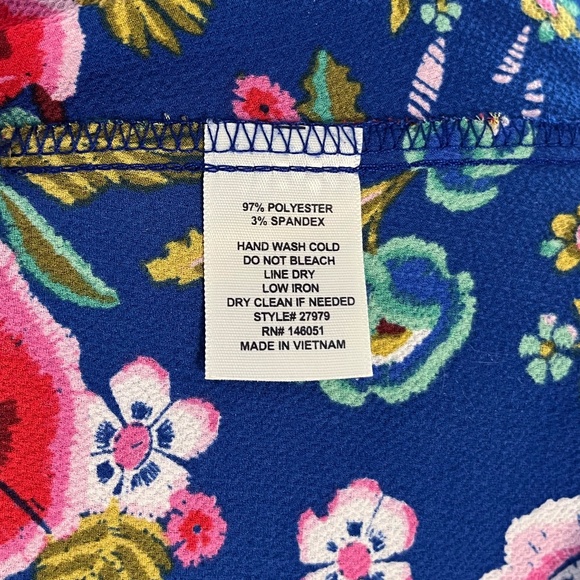 Off-Shoulder Floral Top - Picture 12 of 13